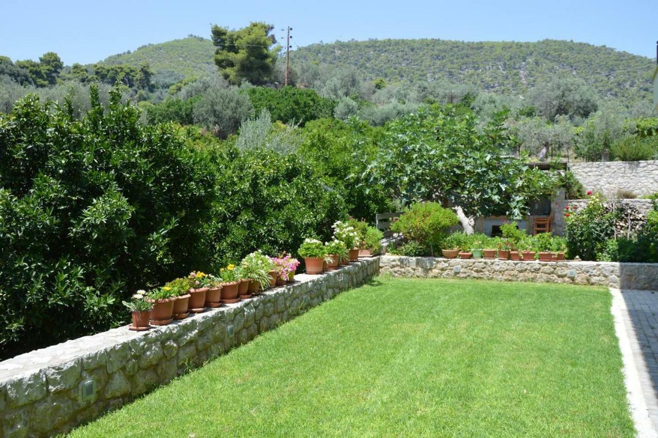 Spiti Portokali Apartment Epidaurus Exterior photo
